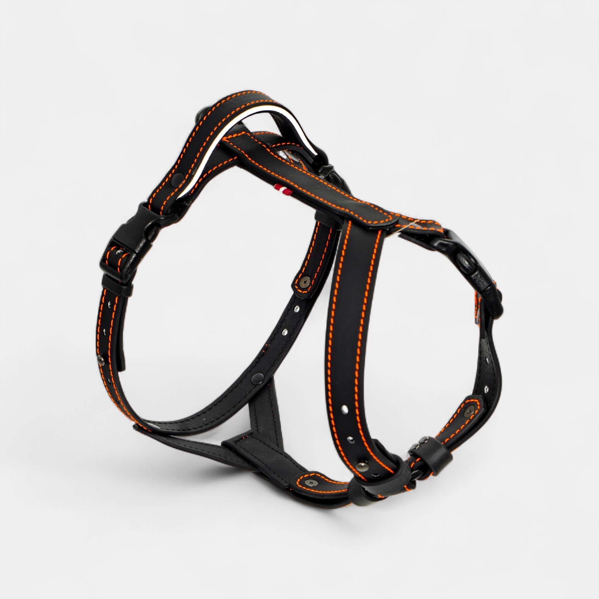 EasyFit anatomiski pareizi - ūdensdroši iemaukti suņiem - Melni