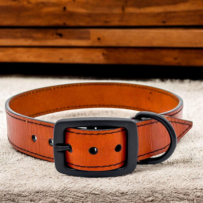Wild West personalizēta kakla siksna suņiem ar melnu metāla sprādzi uz neapstrādātas virsmas.