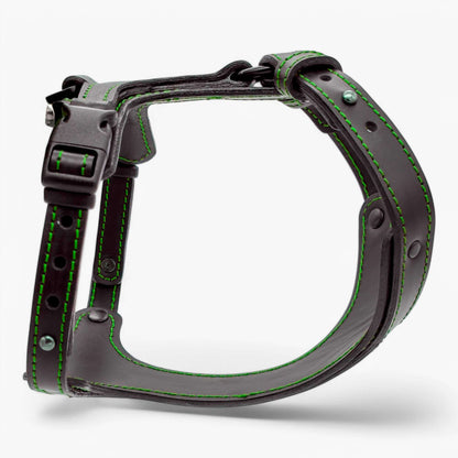 Obi-Luxe ādas krūšu siksna suņiem ar zaļām šuvēm un ergonomisku dizainu.
